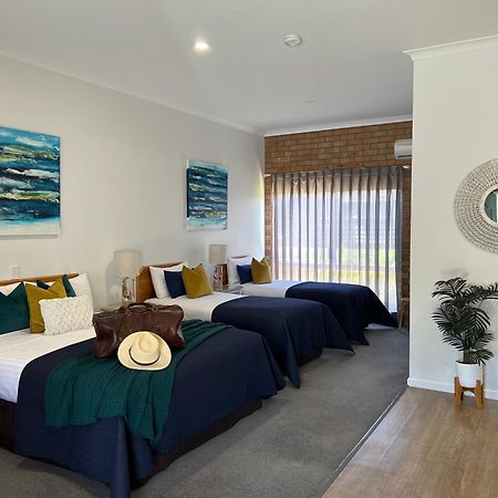 Coastal Waters Motor Inn 莱克斯恩特伦斯 外观 照片