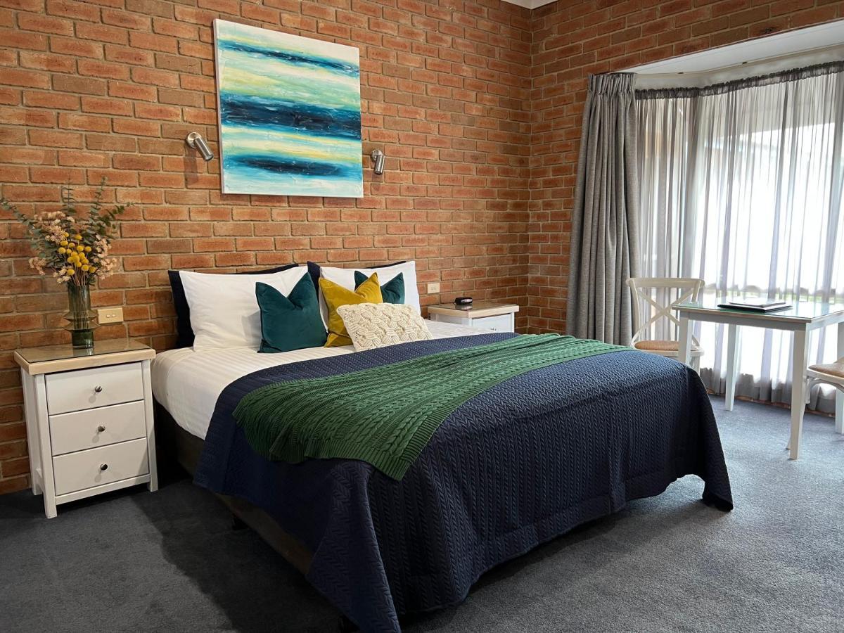 Coastal Waters Motor Inn 莱克斯恩特伦斯 外观 照片